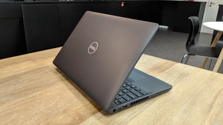 Dell Latitude 5500 – Intel Core i5 8th Gen | 8GB RAM | 256GB SSD | 15.6" FHD